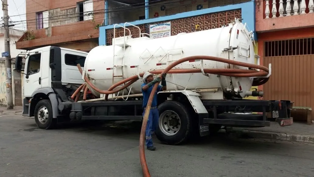 Empresa de limpeza de fossa em Poá