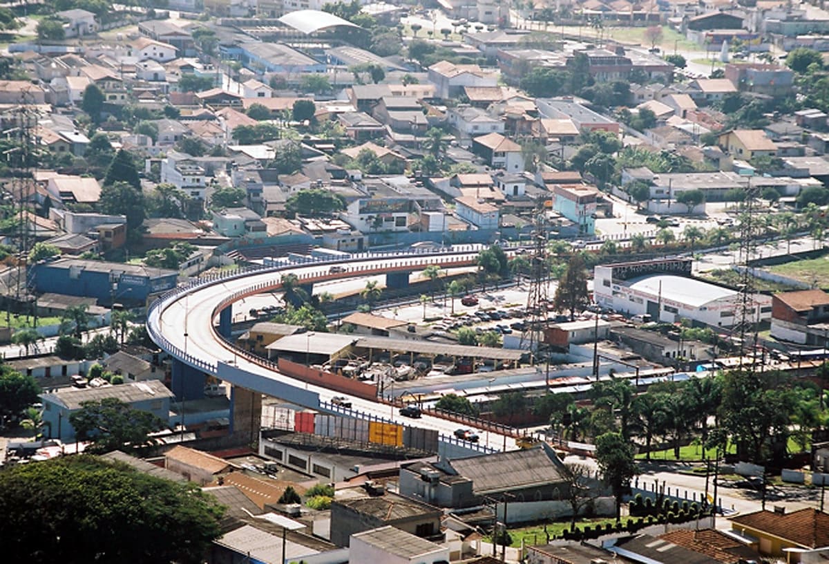 Descupinização em Poá